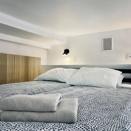 Lejlighed Premium Jacuzzi For Couples, Old Town *