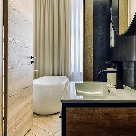 Premium Jacuzzi For Couples, Old Town