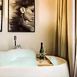 Lägenhet Premium Jacuzzi For Couples, Old Town